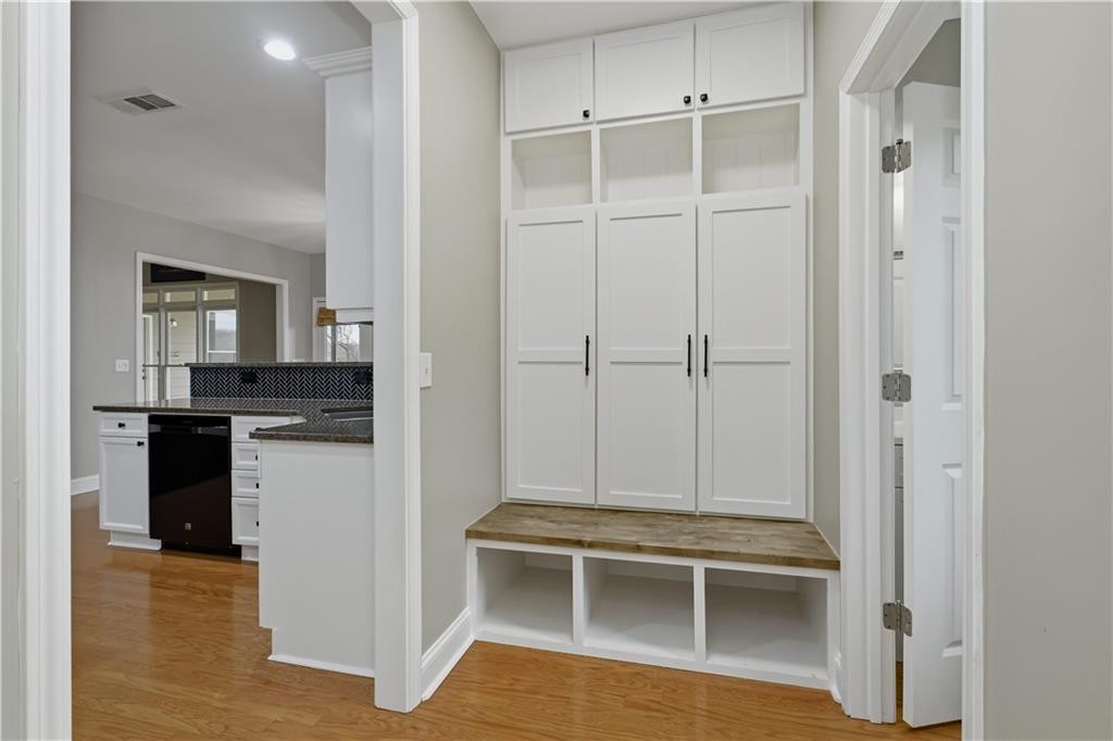 9545 Old Preserve Trail