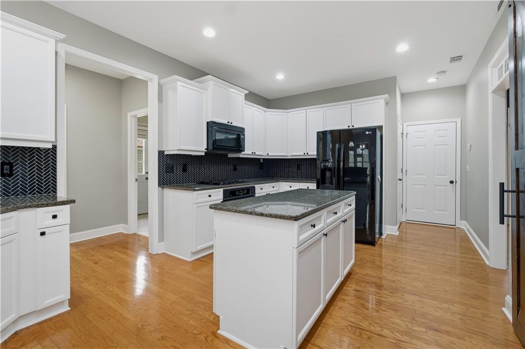 9545 Old Preserve Trail