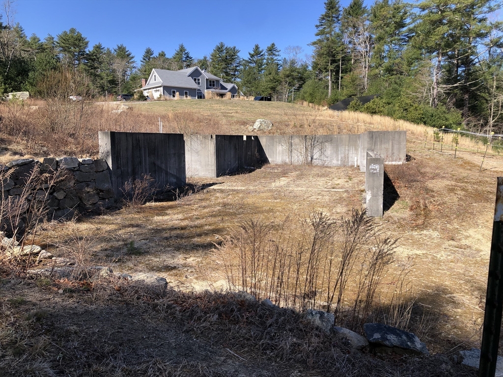 90 Fuller Farm Rd