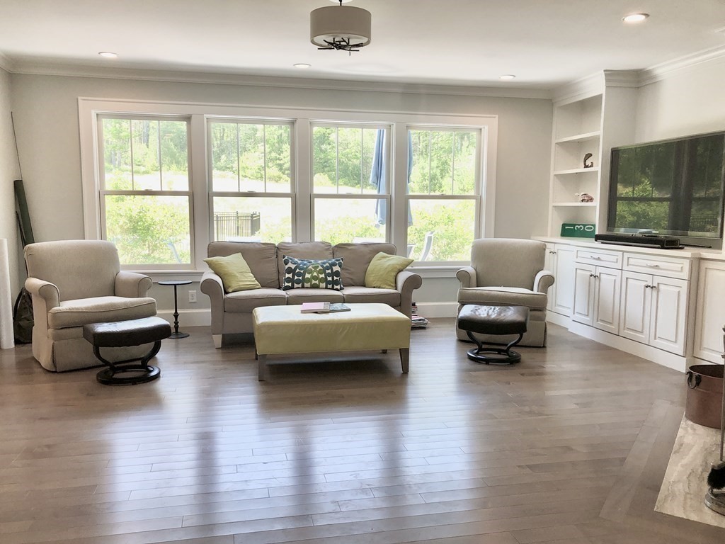 90 Fuller Farm Rd