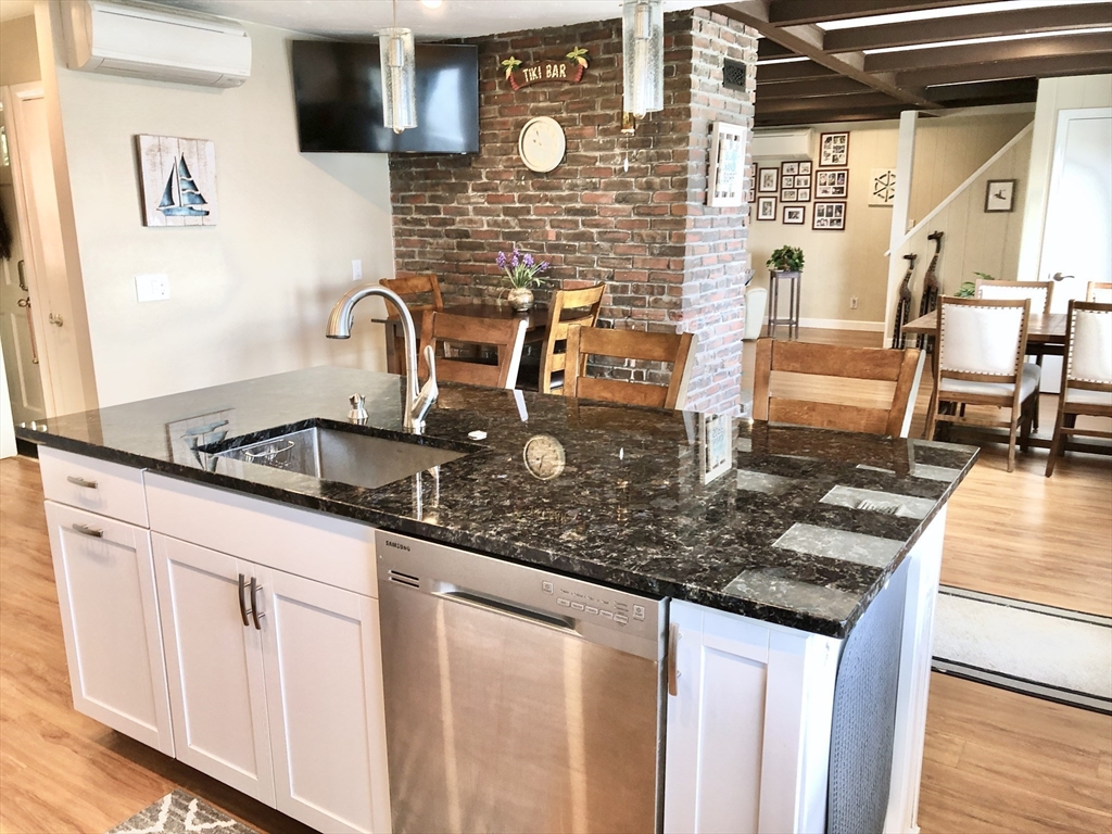 26 Driftwood Ln