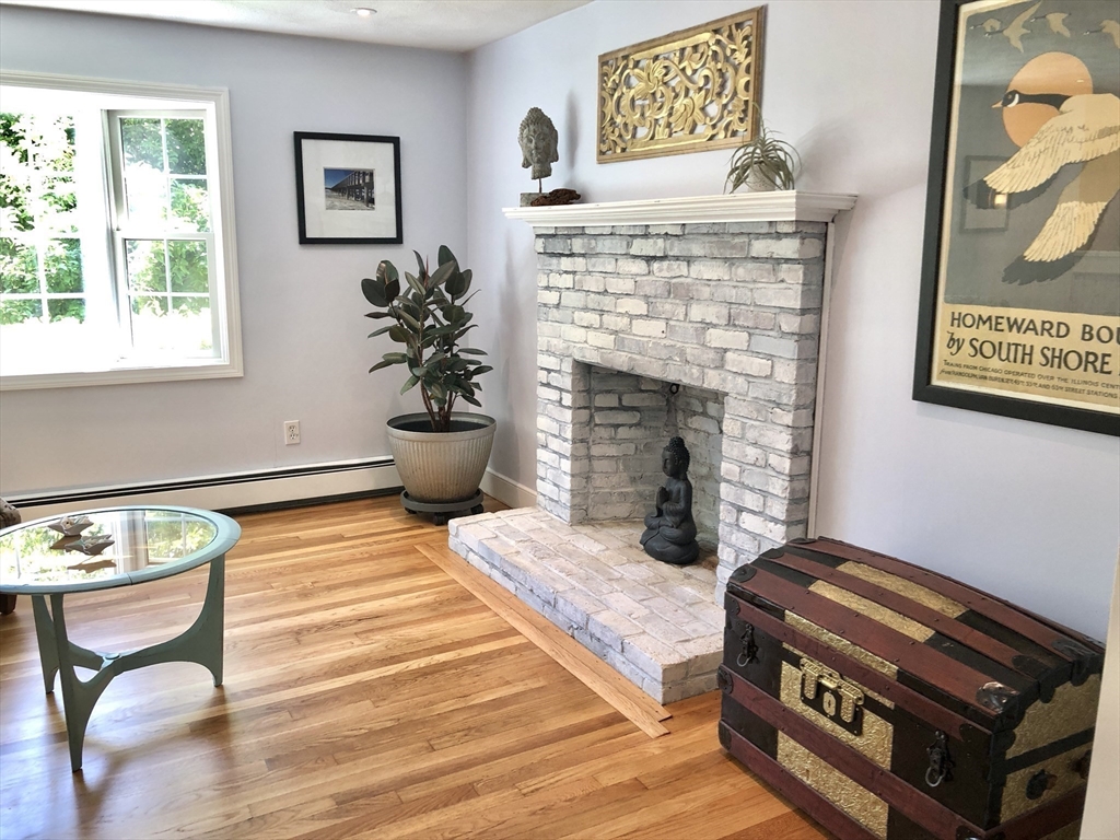 8 Eel River Cir