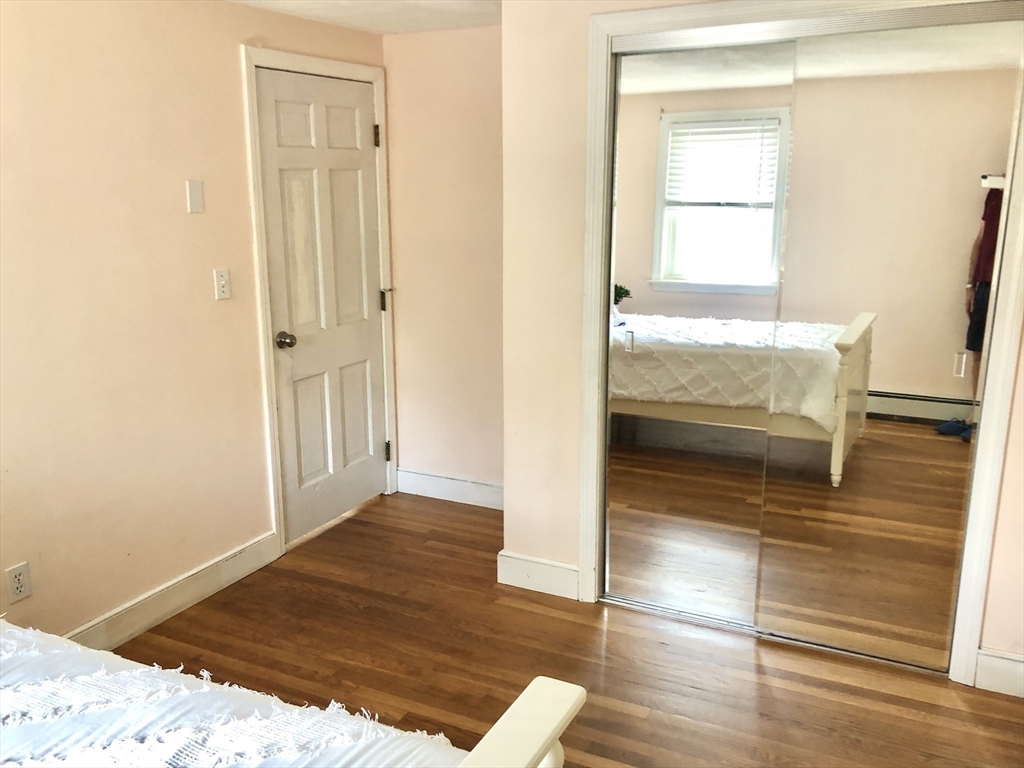 8 Eel River Cir