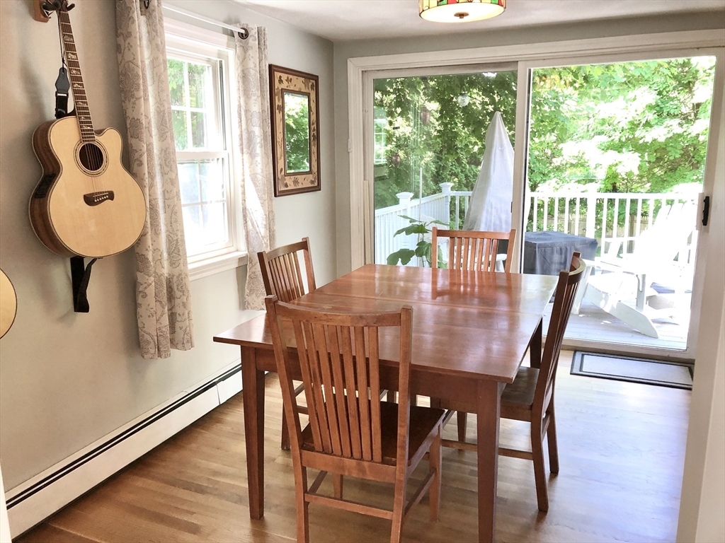 8 Eel River Cir