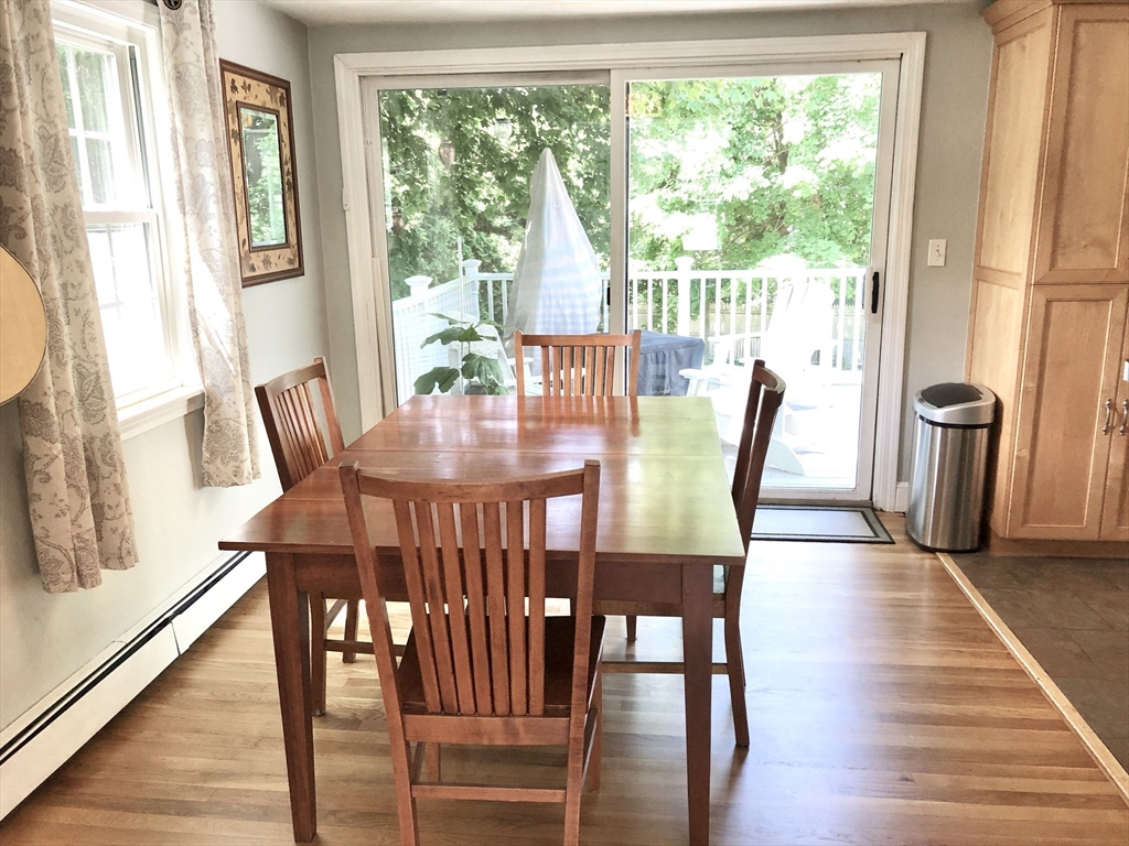 8 Eel River Cir