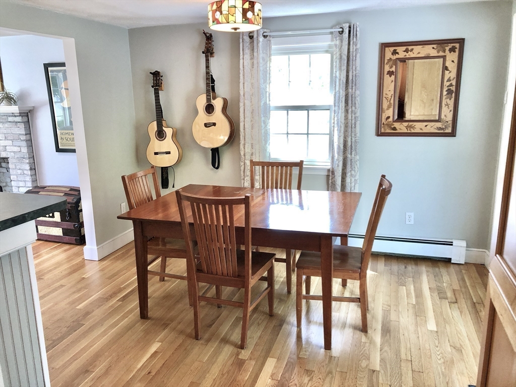 8 Eel River Cir