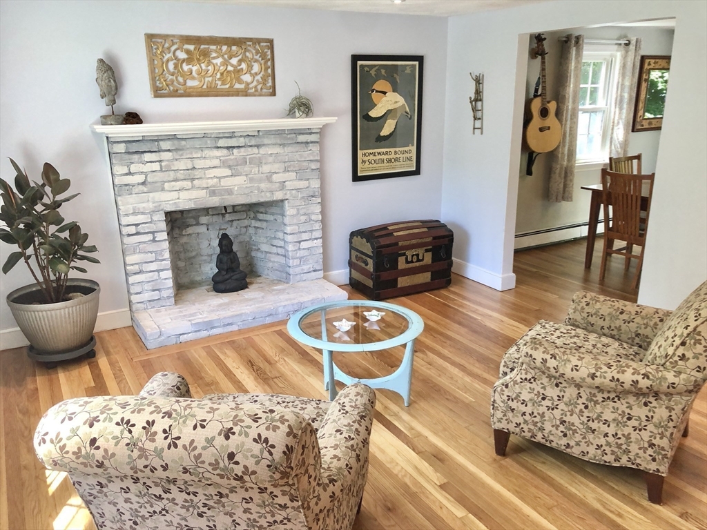 8 Eel River Cir