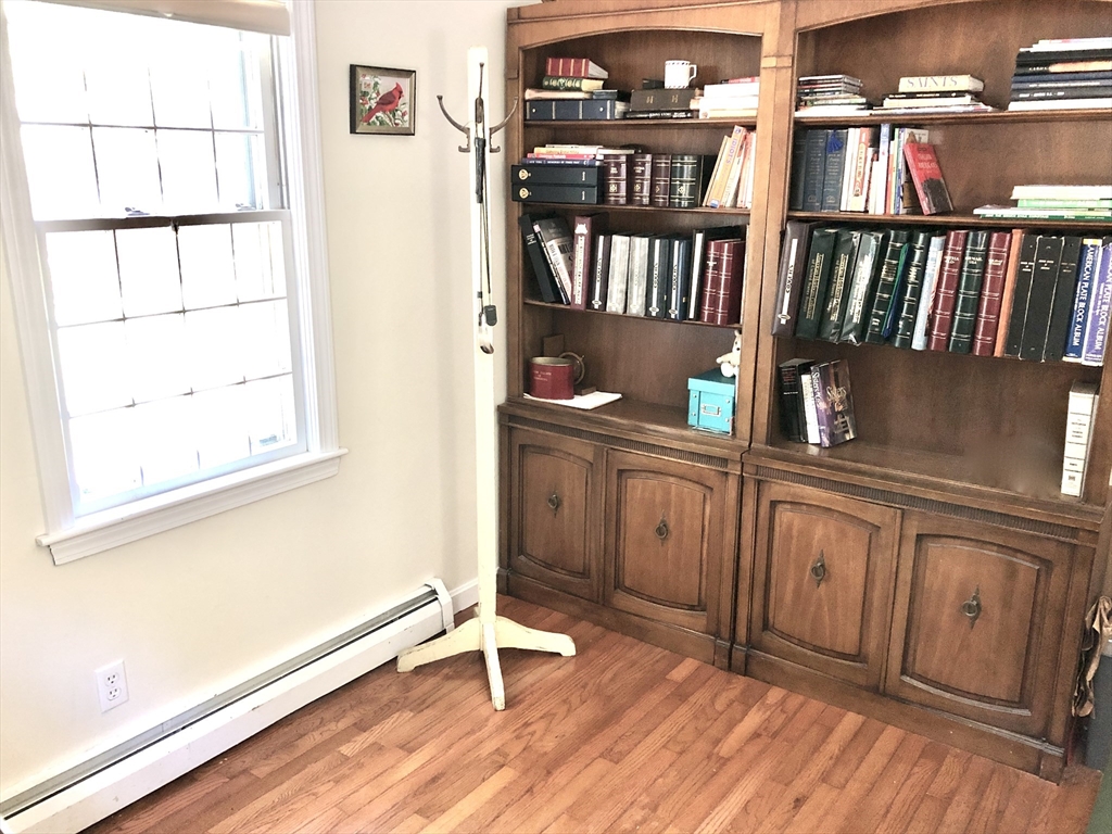 11 Anchor Dr
