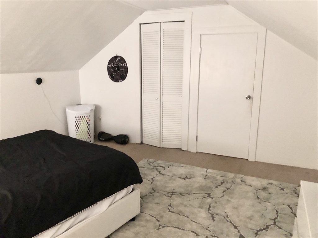 79 Sandwich Rd