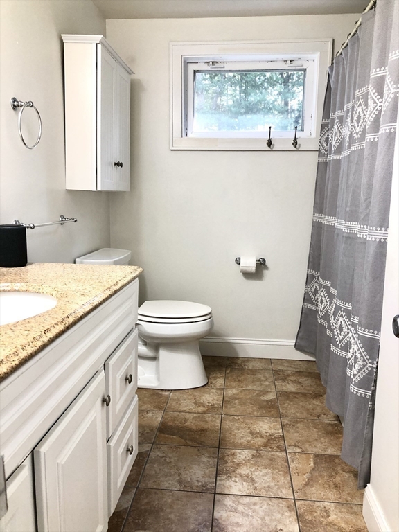 79 Sandwich Rd