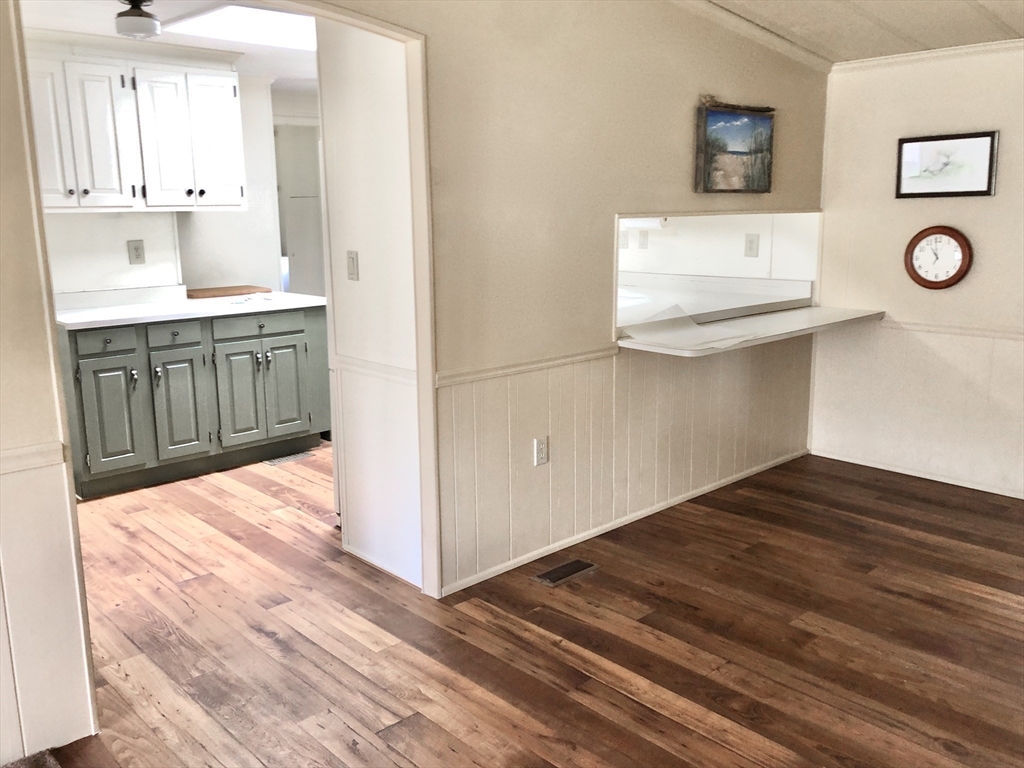 3 Narragansett Dr