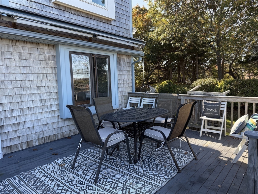 18 Scott Dr