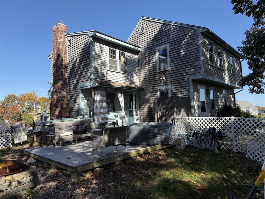 18 Scott Dr