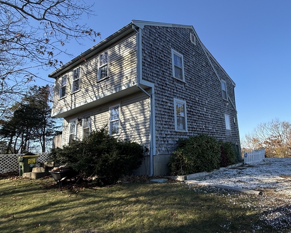 18 Scott Dr