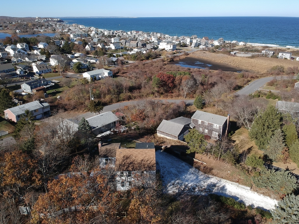 18 Scott Dr