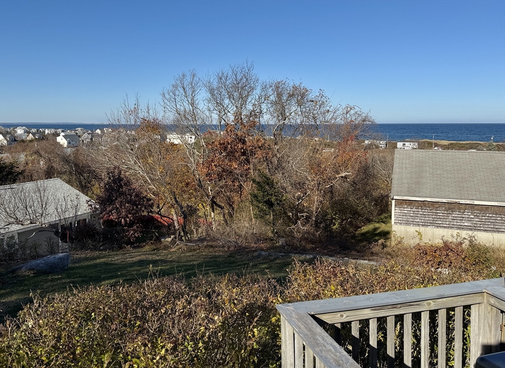 18 Scott Dr