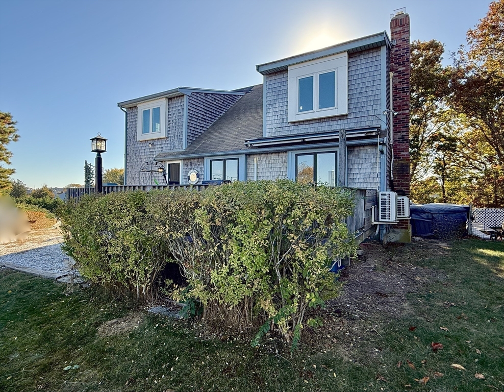 18 Scott Dr