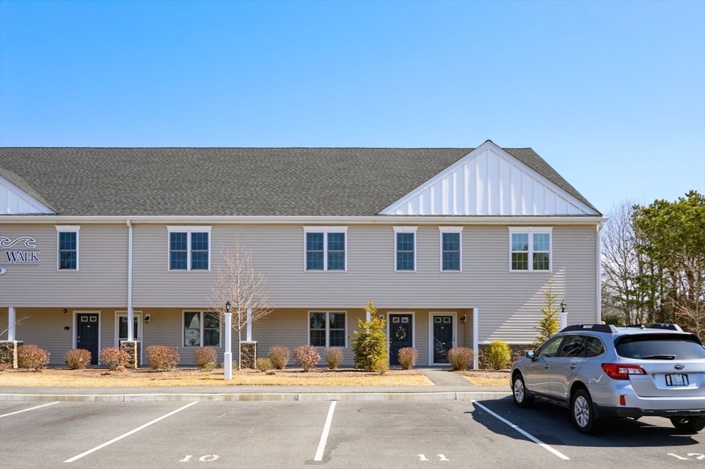27 Ocean Walk Dr # 106