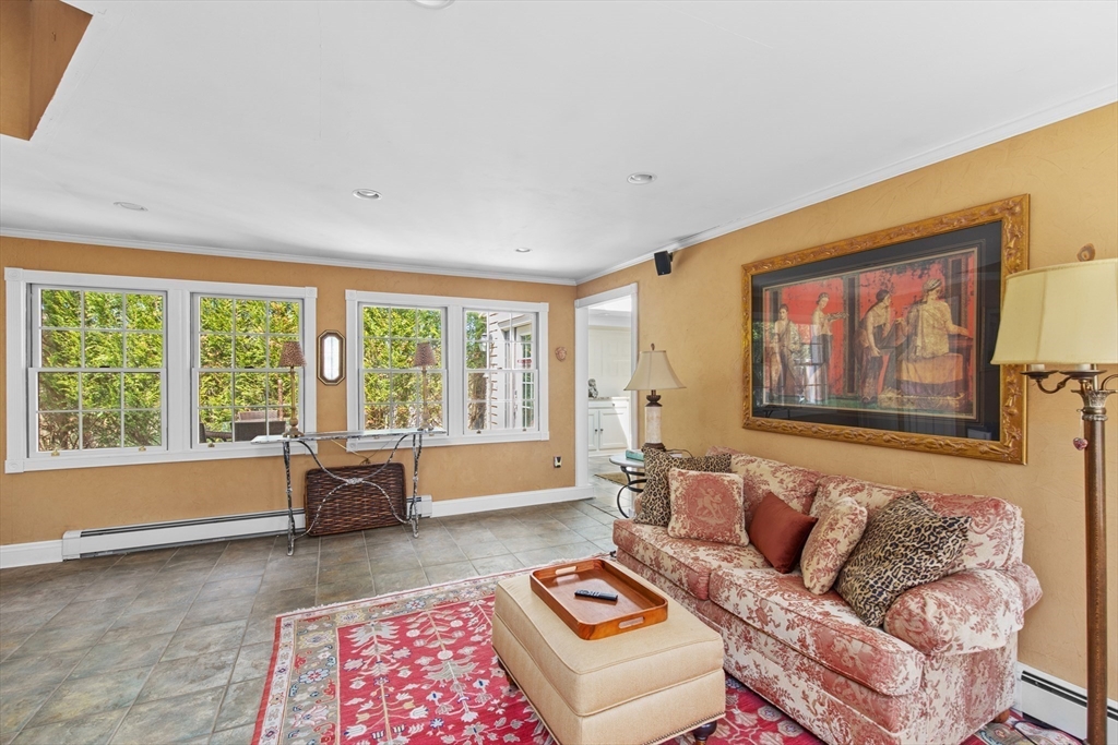 168 Jordan Rd