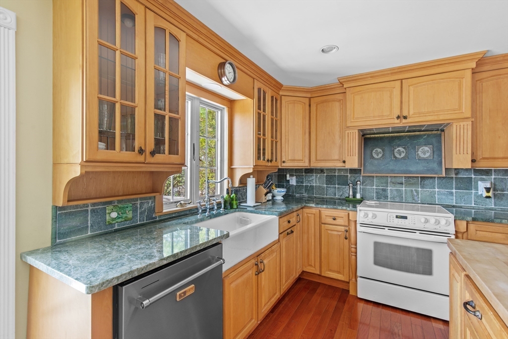 168 Jordan Rd