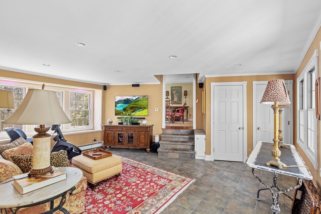 168 Jordan Rd