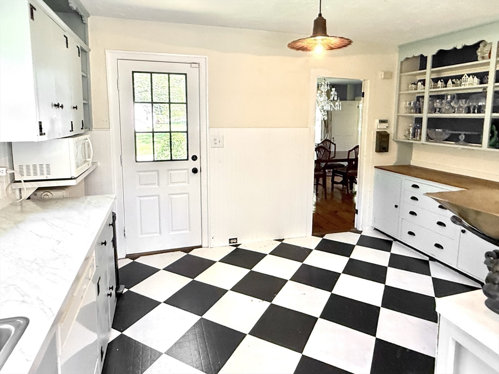 4 Sylvia Place Rd
