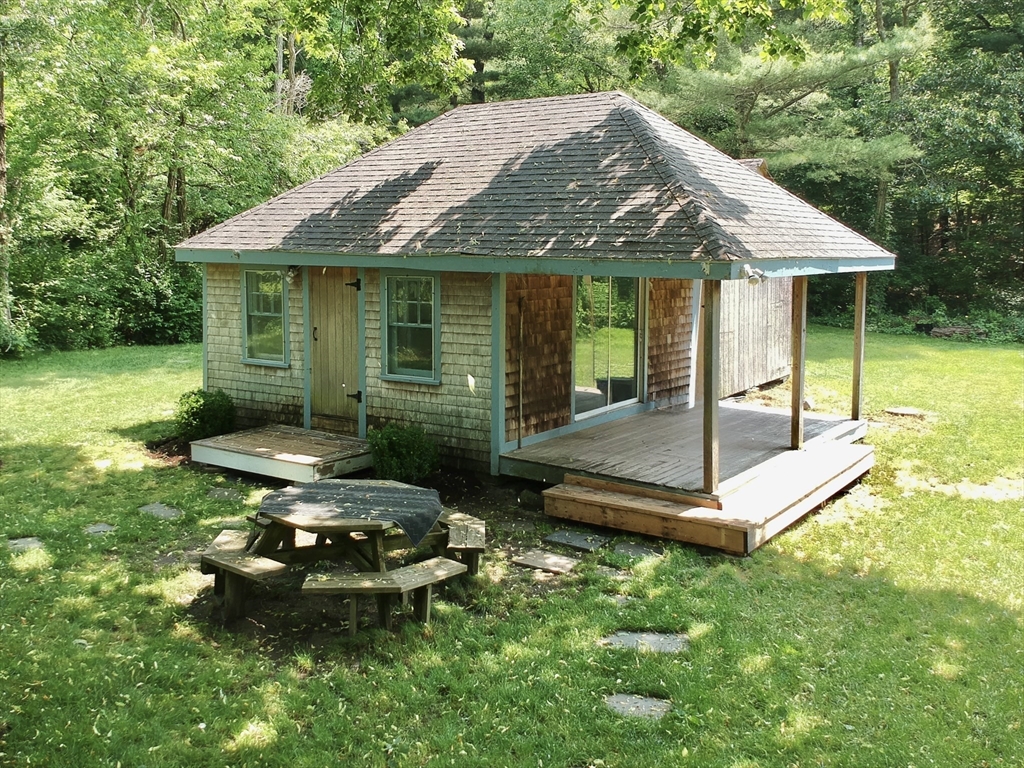 146 Herring Pond Rd