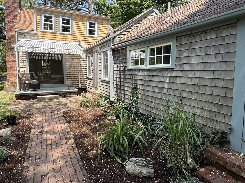 146 Herring Pond Rd
