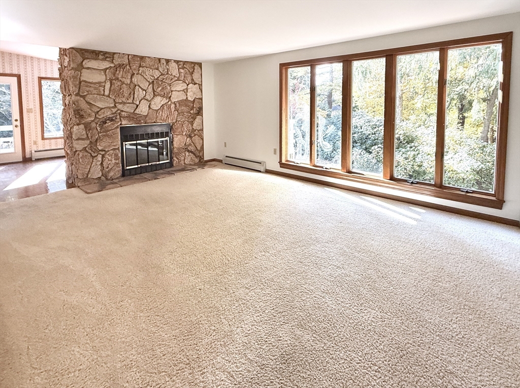 1 Pine Tree Dr