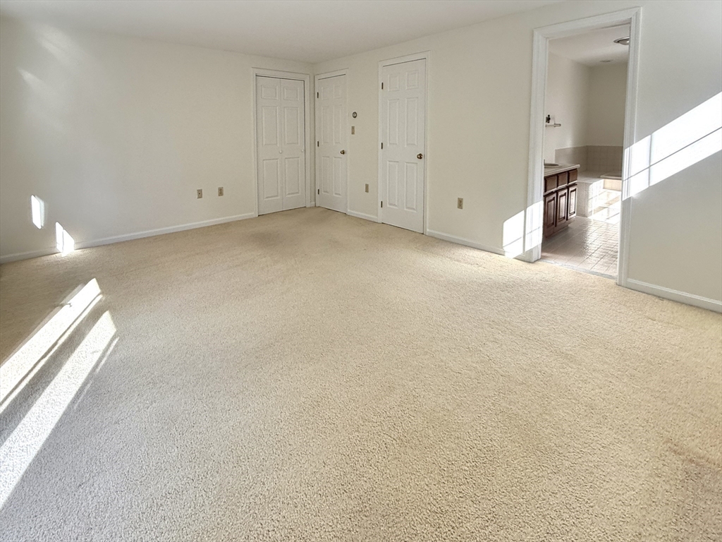 1 Pine Tree Dr