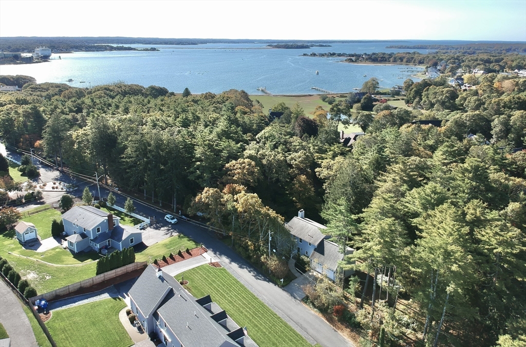 1 Pine Tree Dr