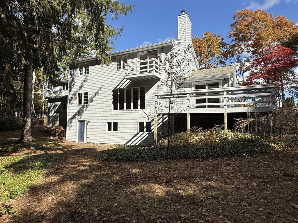 1 Pine Tree Dr