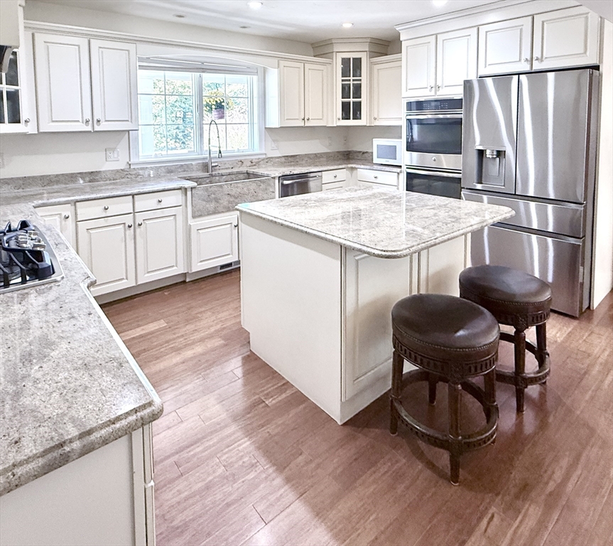 54 Overlook Cir