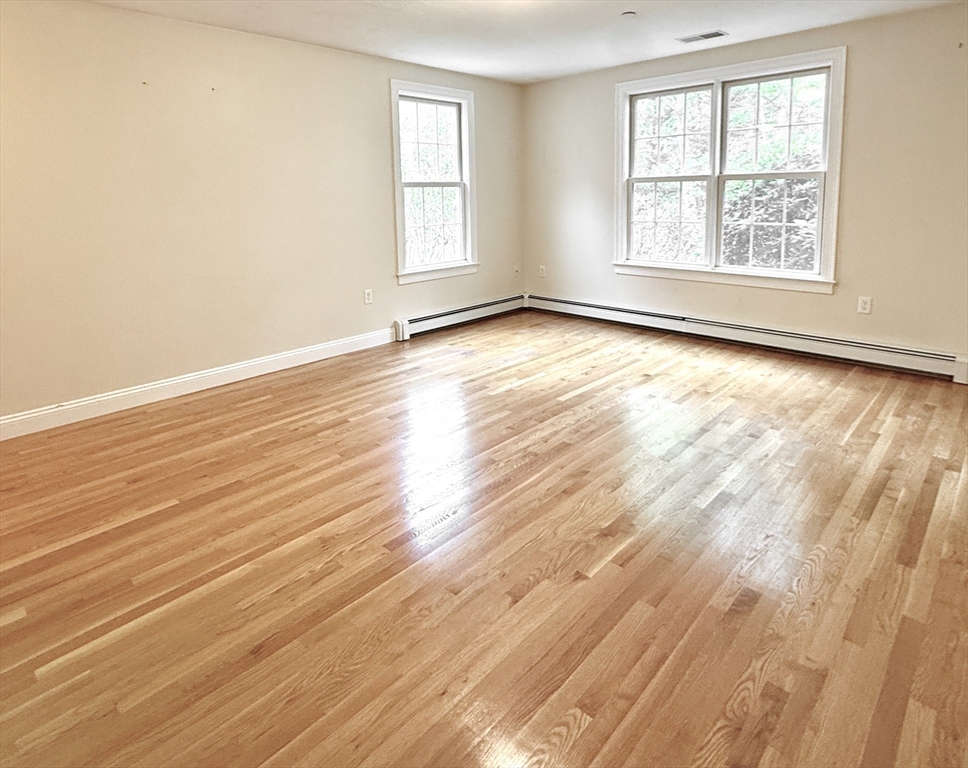 3 Harborlight Cir # 3