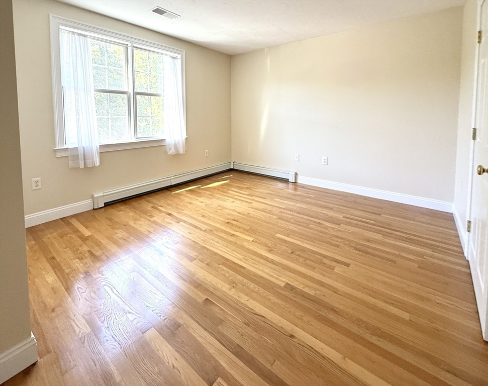 3 Harborlight Cir # 3