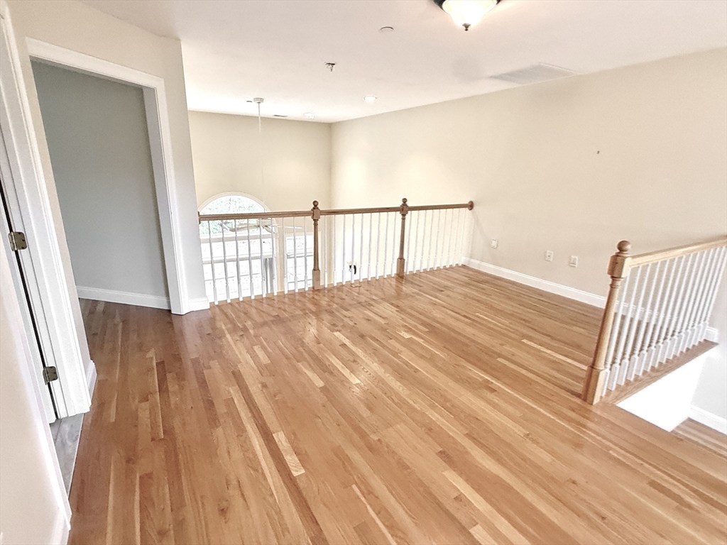 3 Harborlight Cir # 3