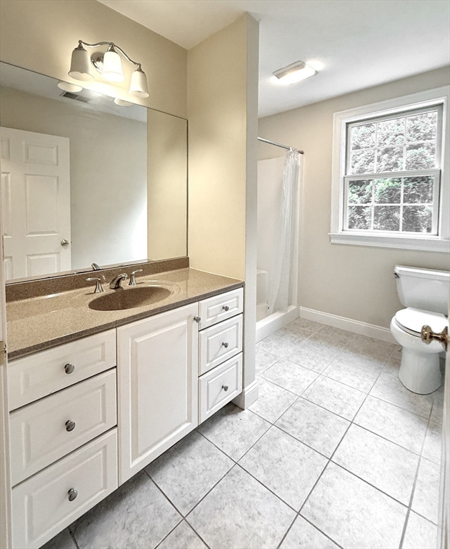 3 Harborlight Cir # 3