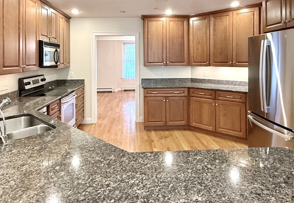 3 Harborlight Cir # 3