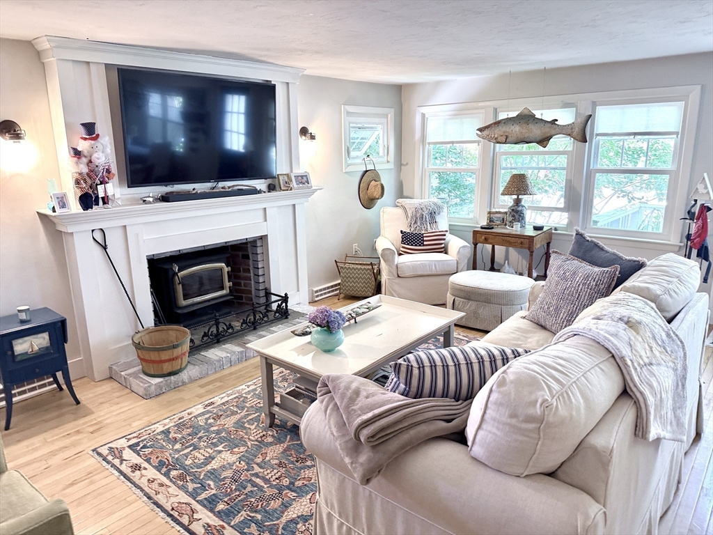 9 Warrendale Rd
