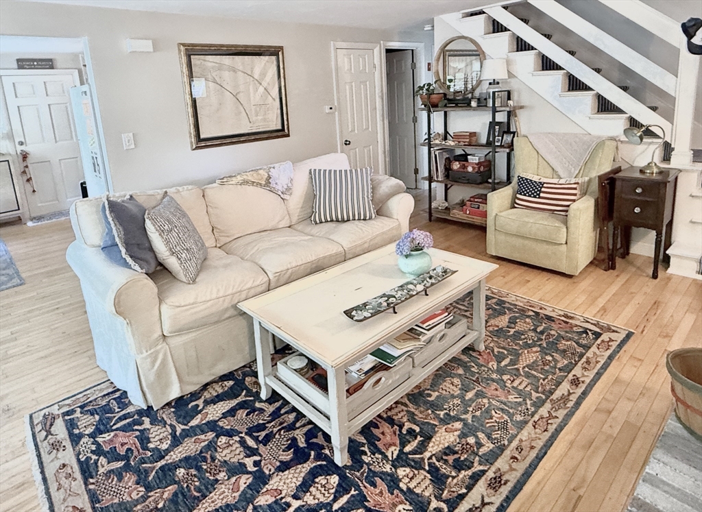 9 Warrendale Rd
