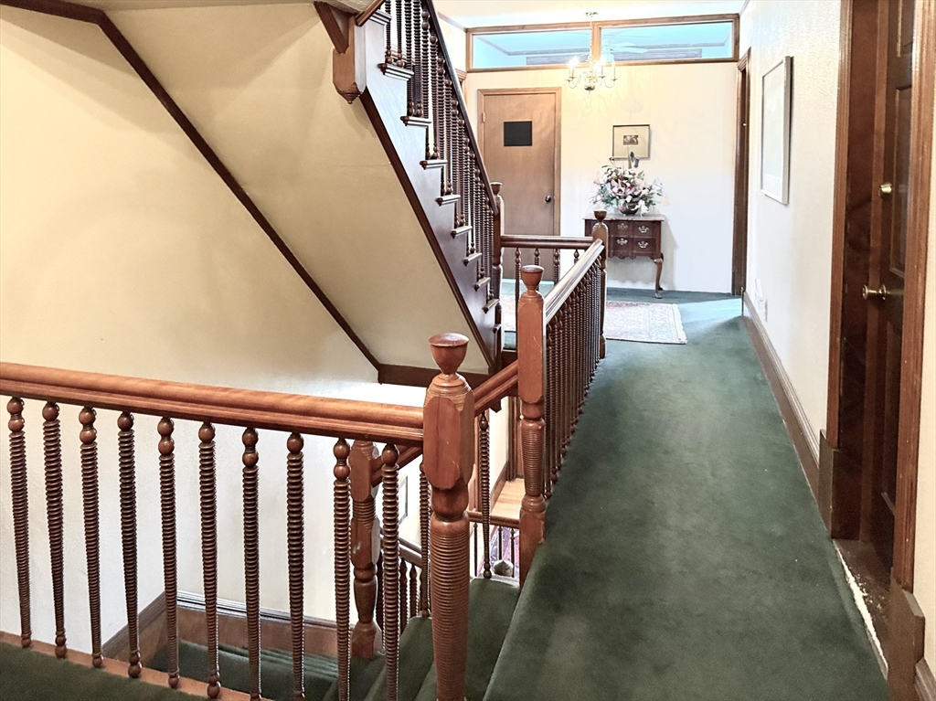 100 Court St