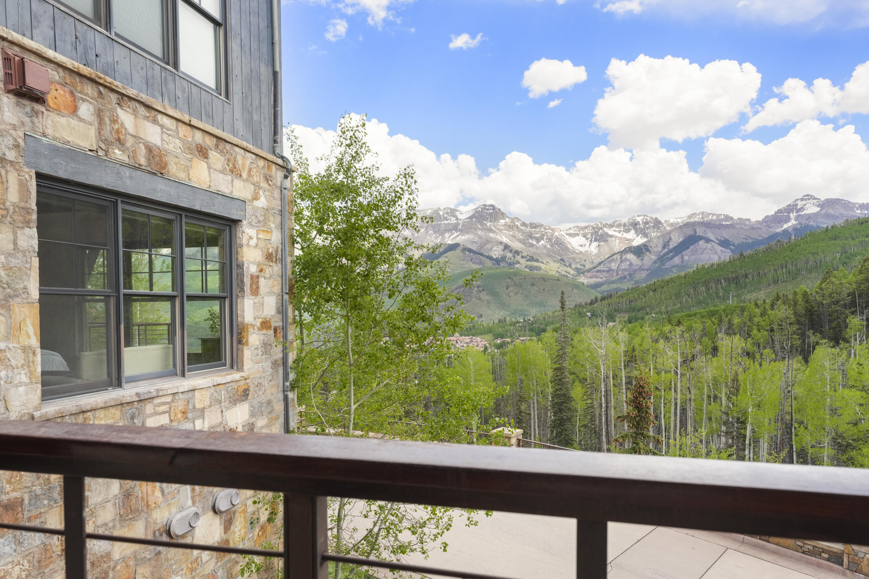 Cassidy Ridge Unit B201