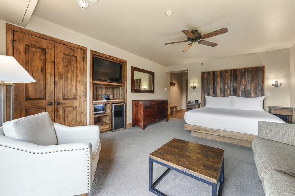 The Peaks Resort & Spa Unit 338