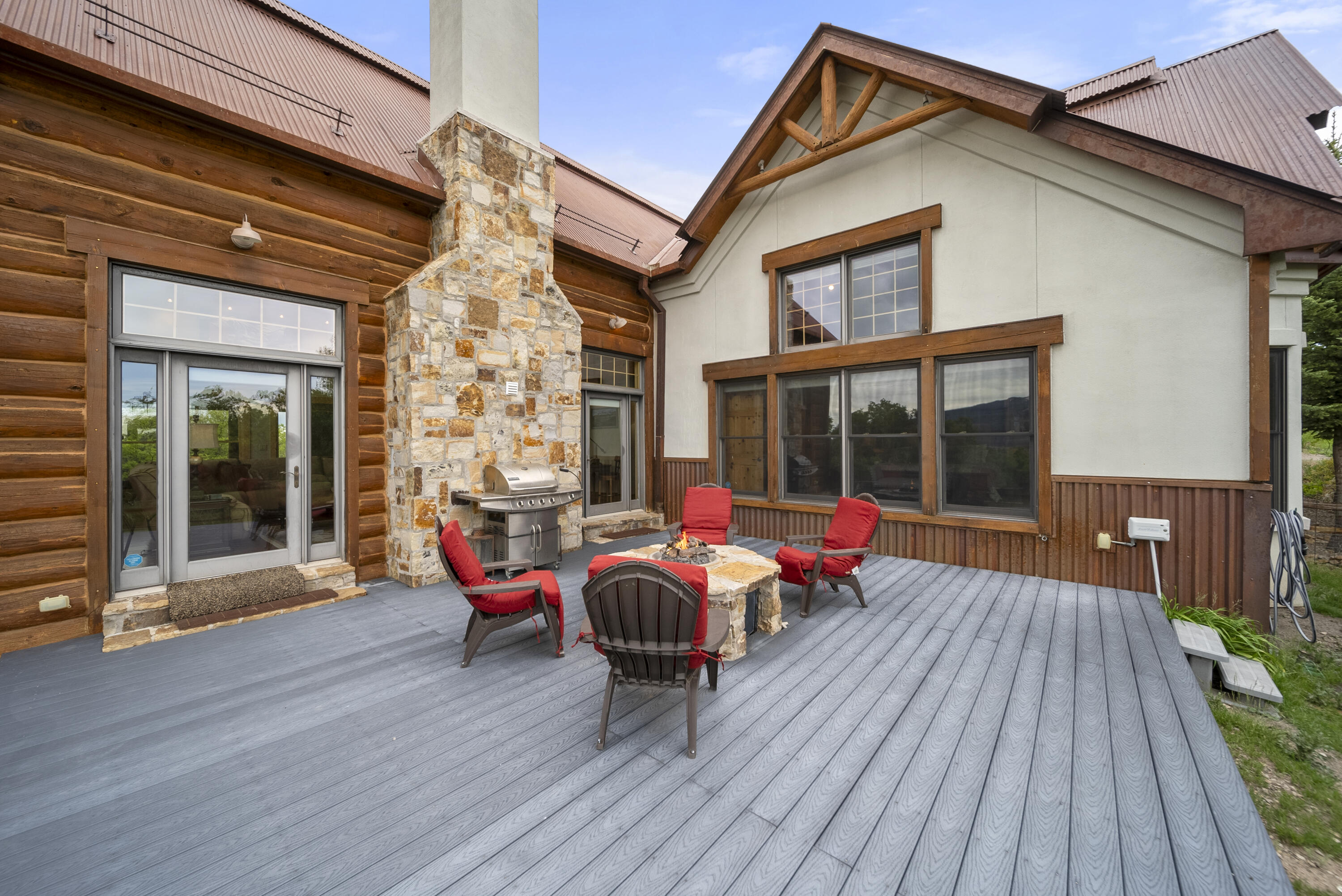 LD Lodge at Gurley Lake Ranch 