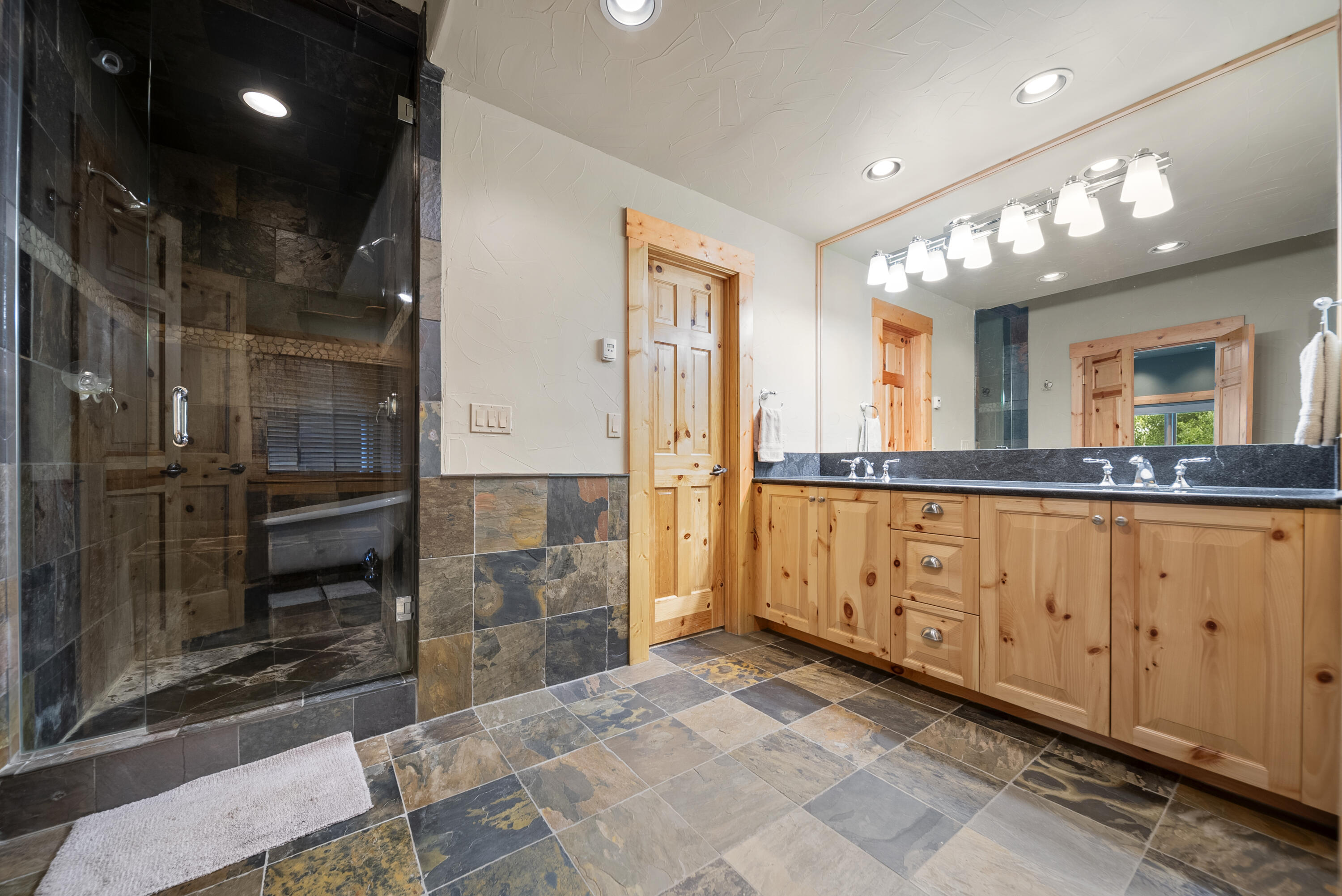 LD Lodge at Gurley Lake Ranch 