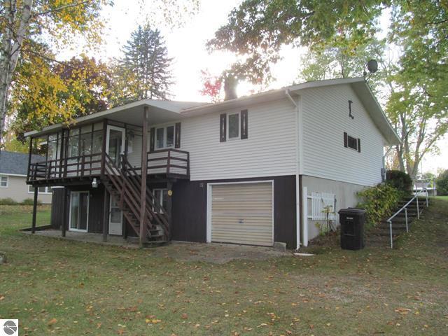 207 S Pine Street, McBain