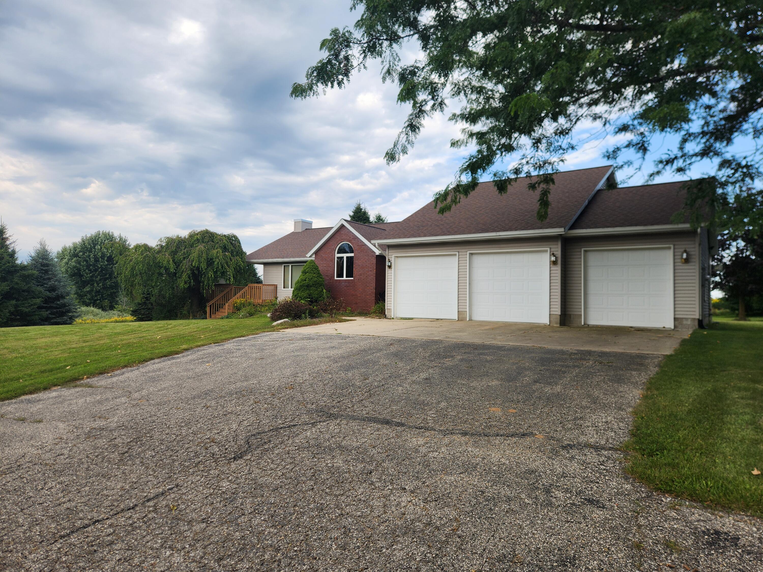 5464 S Maple Island Rd. Road