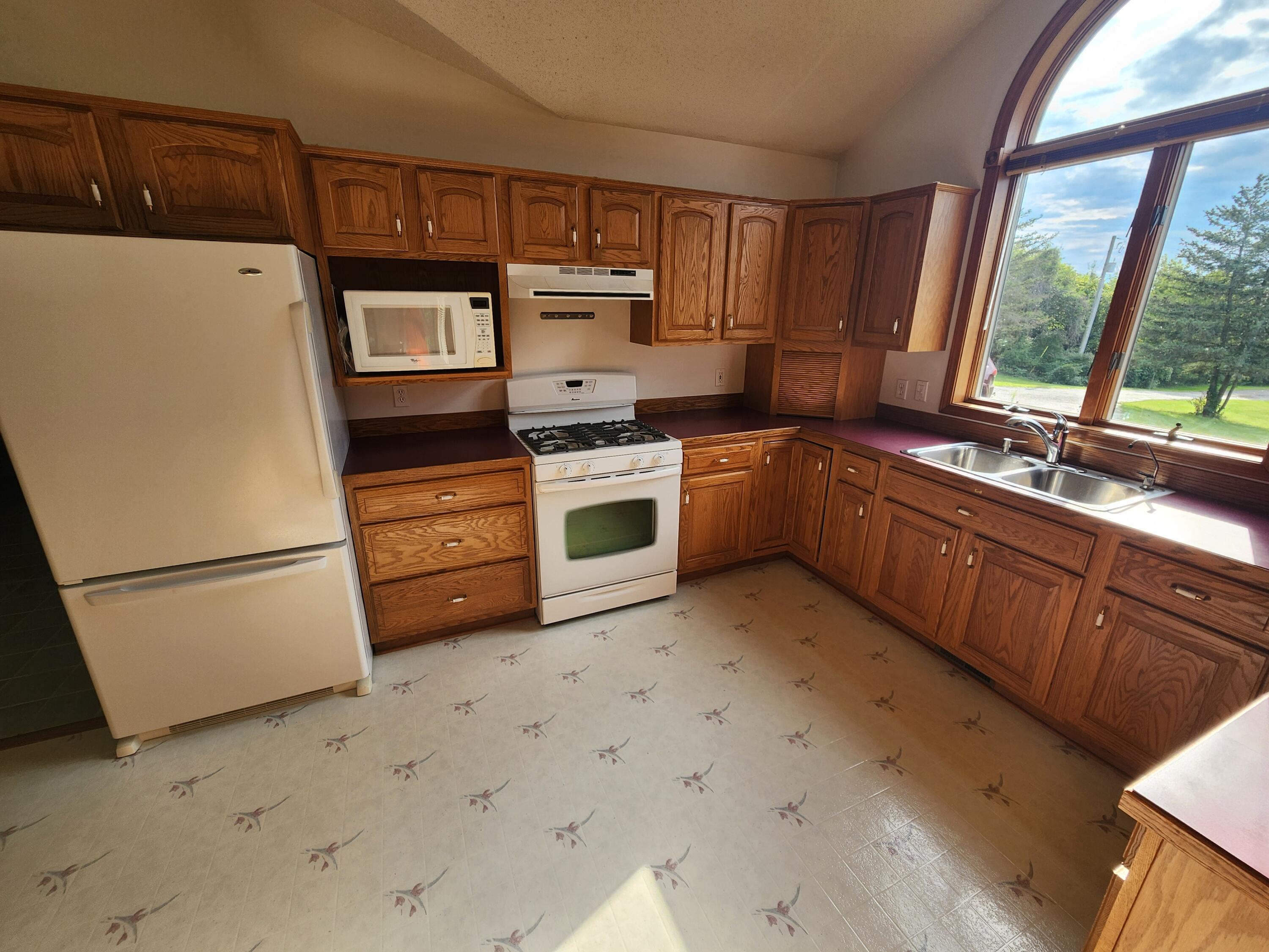 5464 S Maple Island Rd. Road