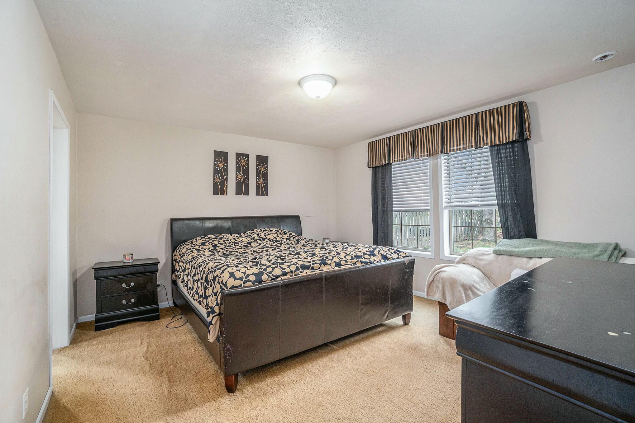 1326 E Kilgore Road