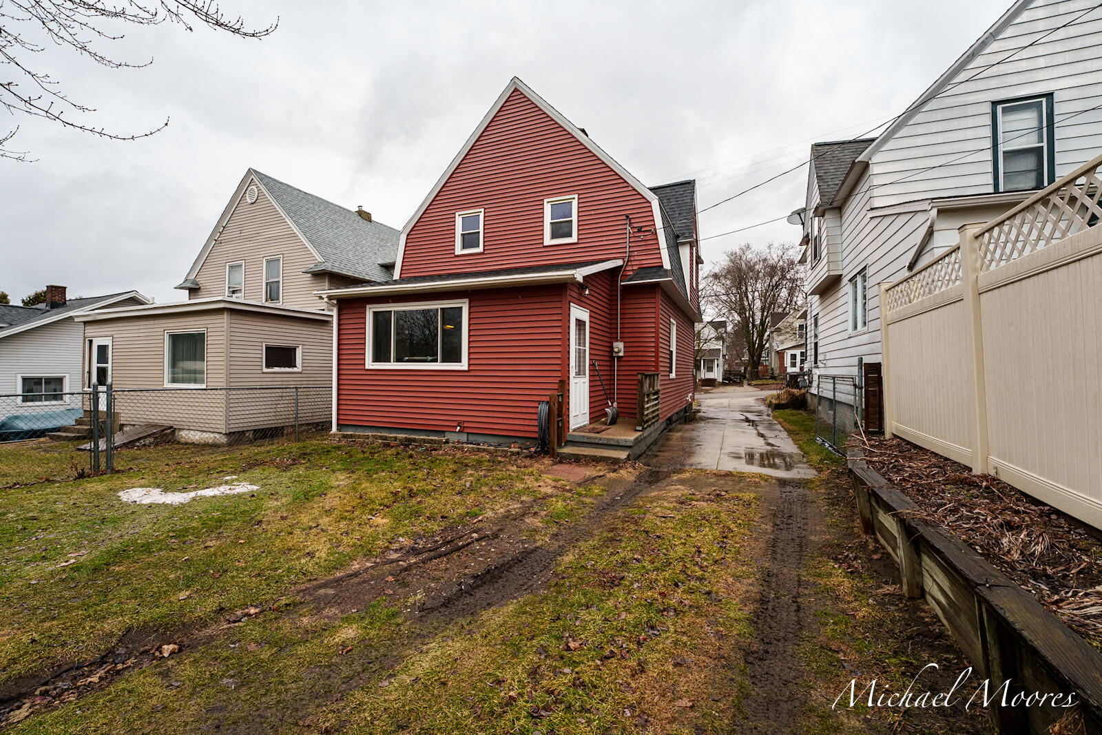 8 Travis Street NW